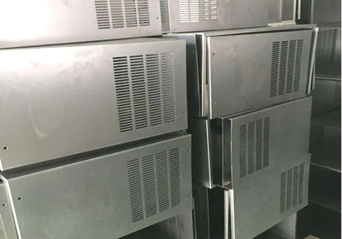 電（diàn）梯機箱外殼（ké）鈑金件